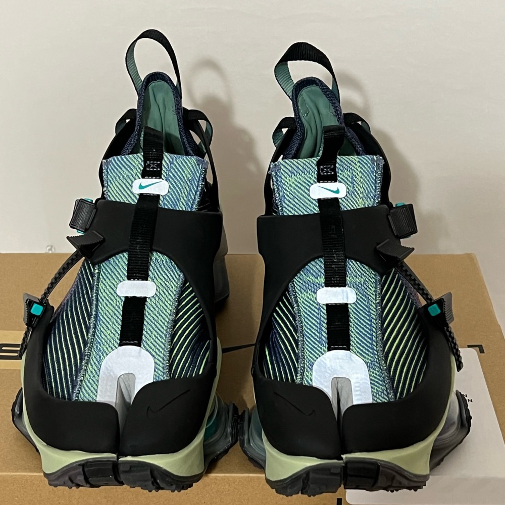 Nike ISPA Road Warrior Brand New